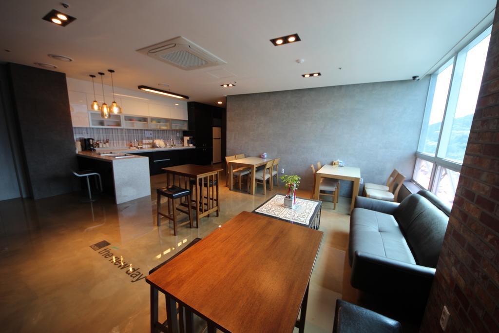 Hostel The New Day Busan Exterior foto